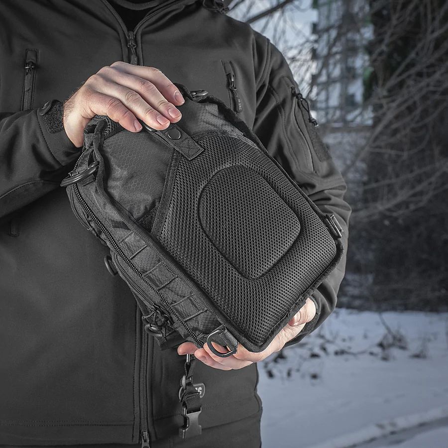 Тактическая сумка через плечо M-Tac Urban Line City Hunter Hexagon. Черный