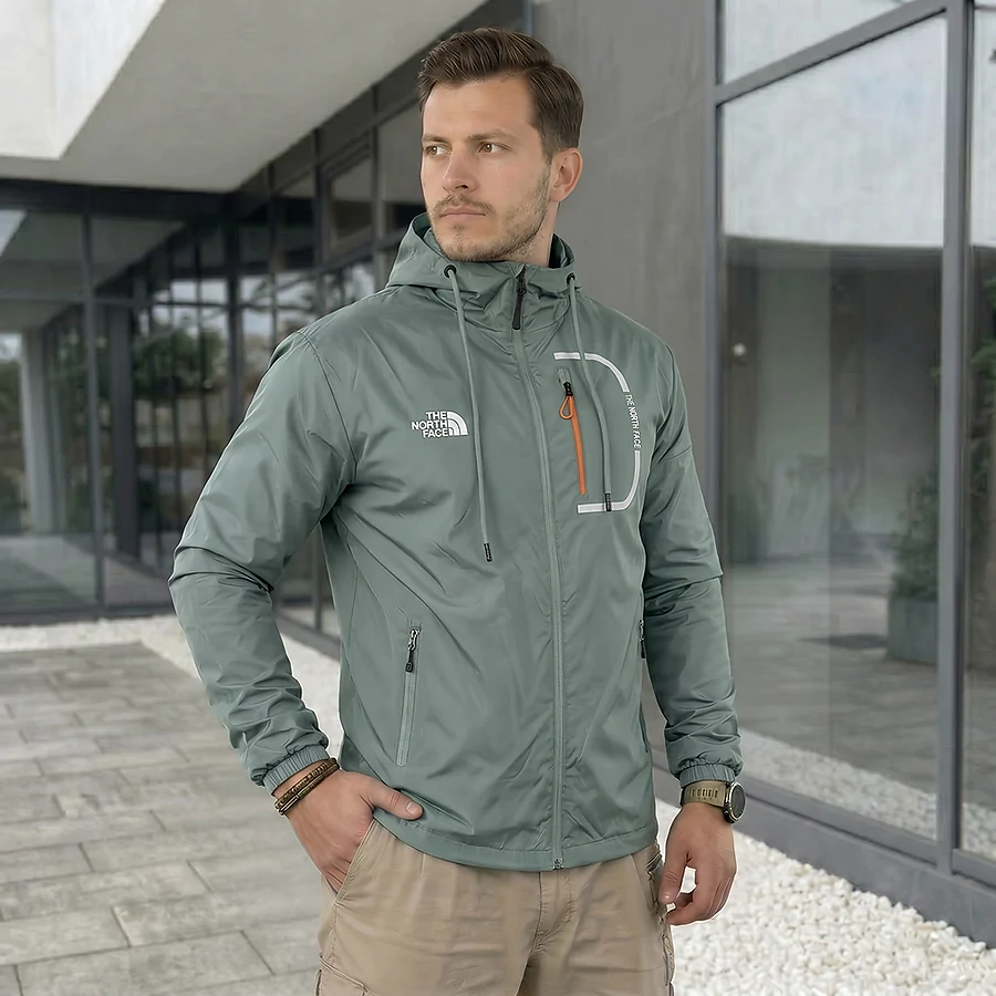 Куртка вітровка The North Face. Зелений