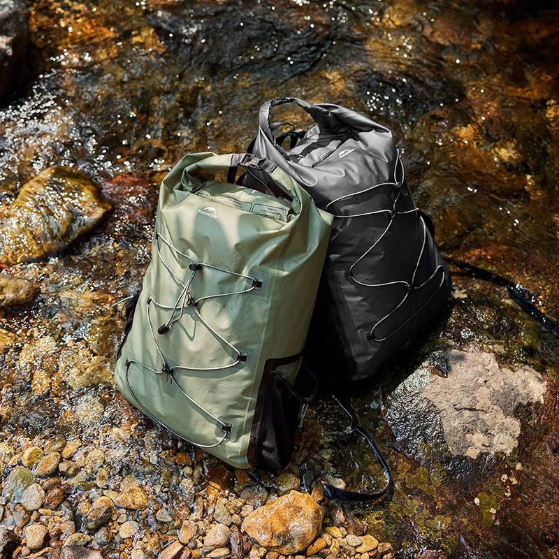 Водонепроникний рюкзак Naturehike CNH22BB003, 25 л. Світло-зелений