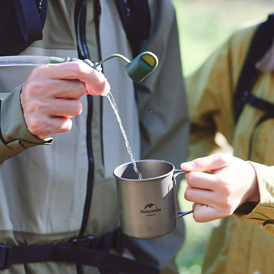 Питьевая система (гидратор) 2 л Naturehike CNK2450CF011. Белый