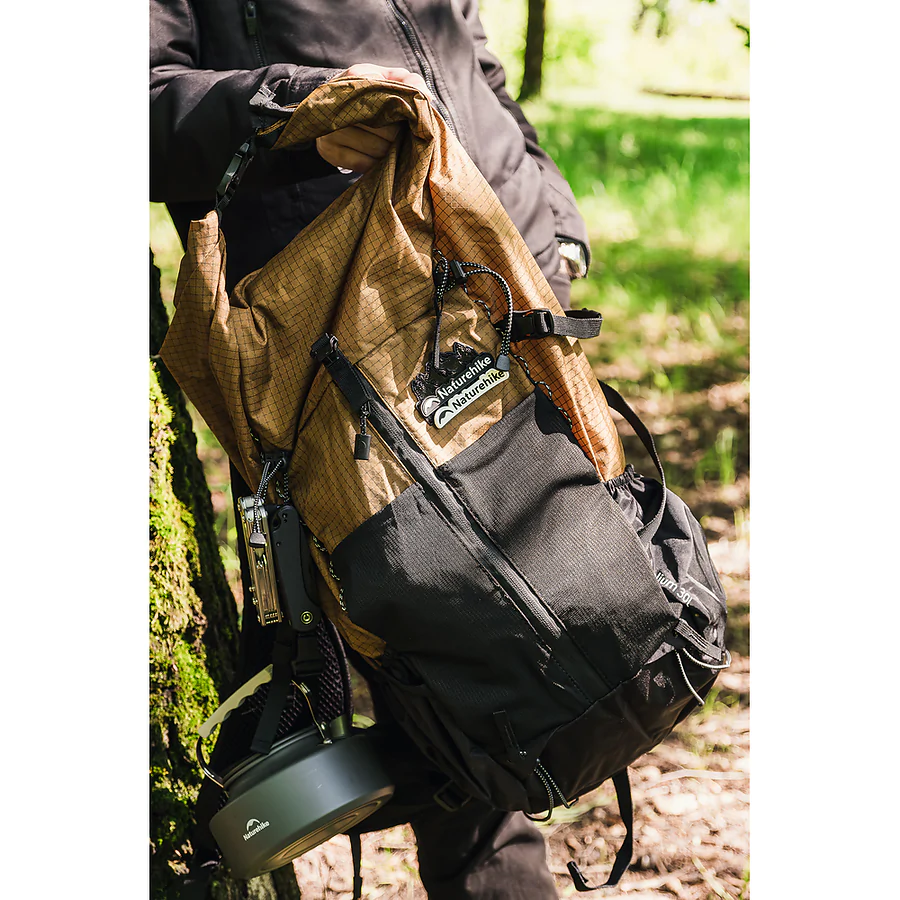 Рюкзак туристичний Naturehike CNK2300016, 30+5л, коричневий