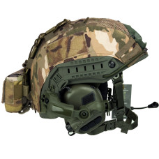 Шлем FAST в кавере с наушниками M32H с "Чебурашками", подсумком противовеса и тактическим фонариком. Олива.