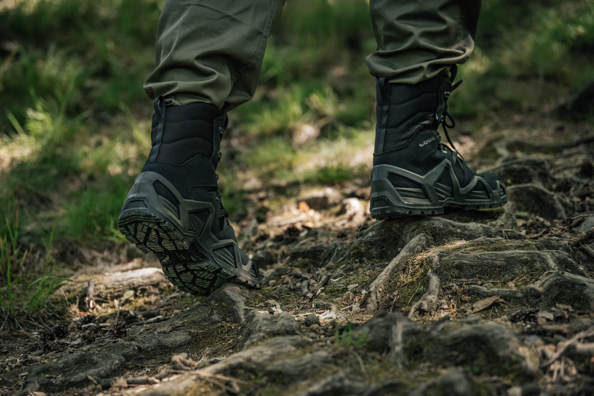 Тактические берцы Lowa Zephyr HI MK2 Gore-Tex® MID TF. Черный