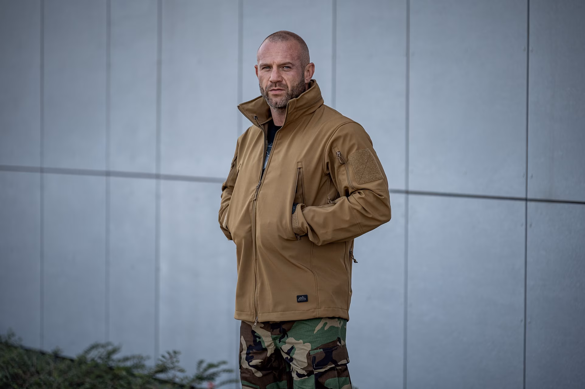Куртка Helikon Gunfighter Softshell Shark Skin Windblocker. Койот