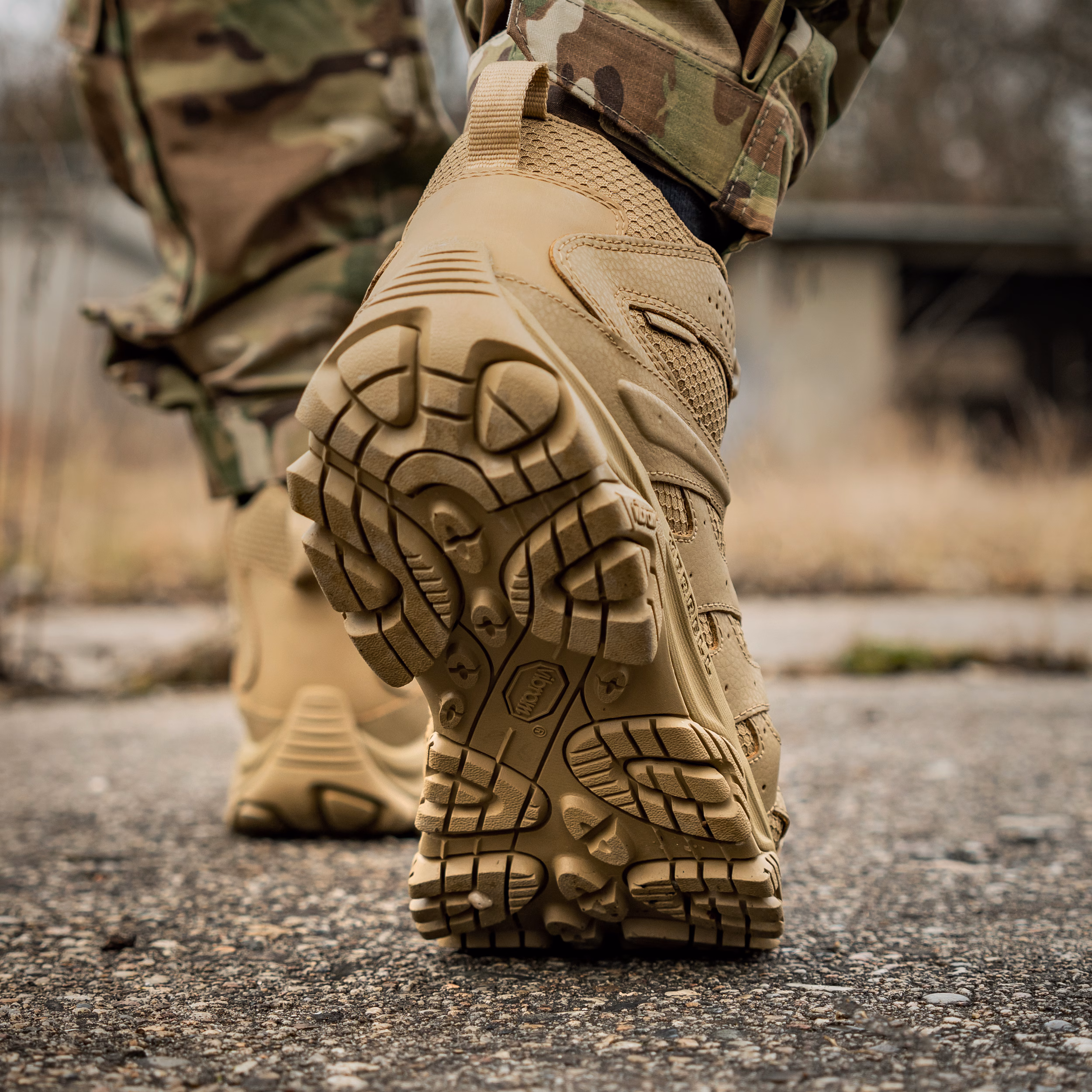 Тактические ботинки Merrell MOAB 3 Mid Tactical Waterproof. Койот